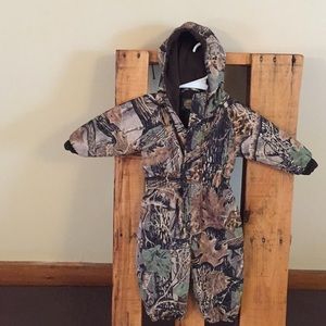 Cabela’s baby snowsuit